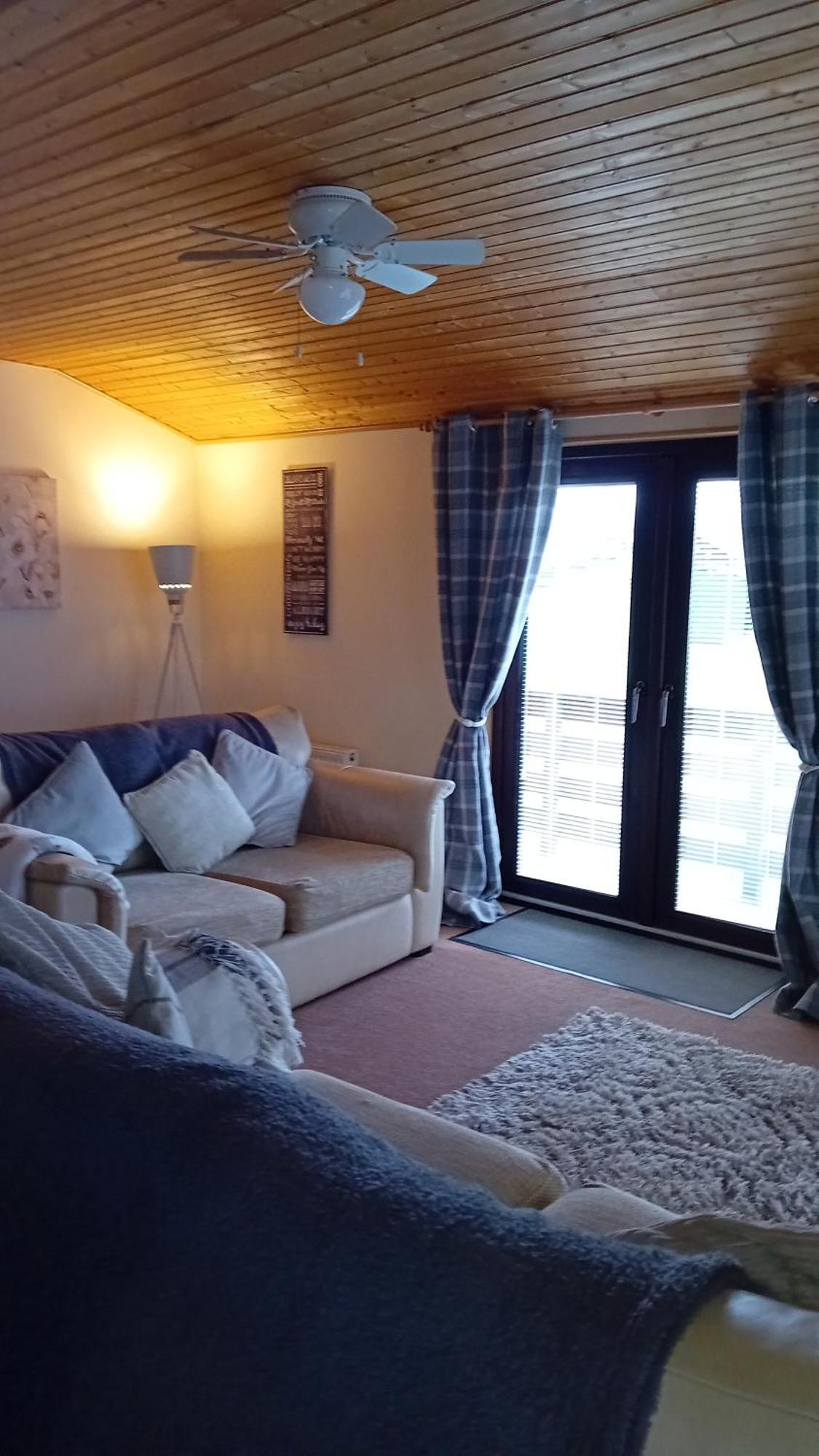Baytree Lodge At Three Lochs Holiday Park, New Ask About Our Packages Birthday ,Anniversary,Family,Pamper Packages Available Balminnoch الغرفة الصورة